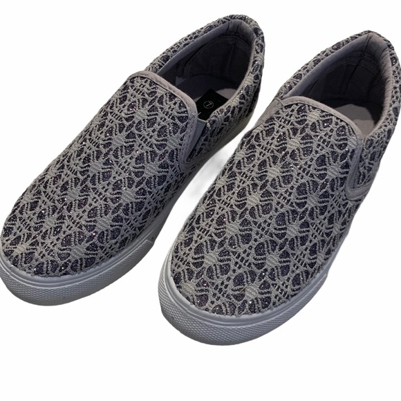 Zula Shoes - ZULA Slip On Gray Sparkly Loafers Shoes Size 7